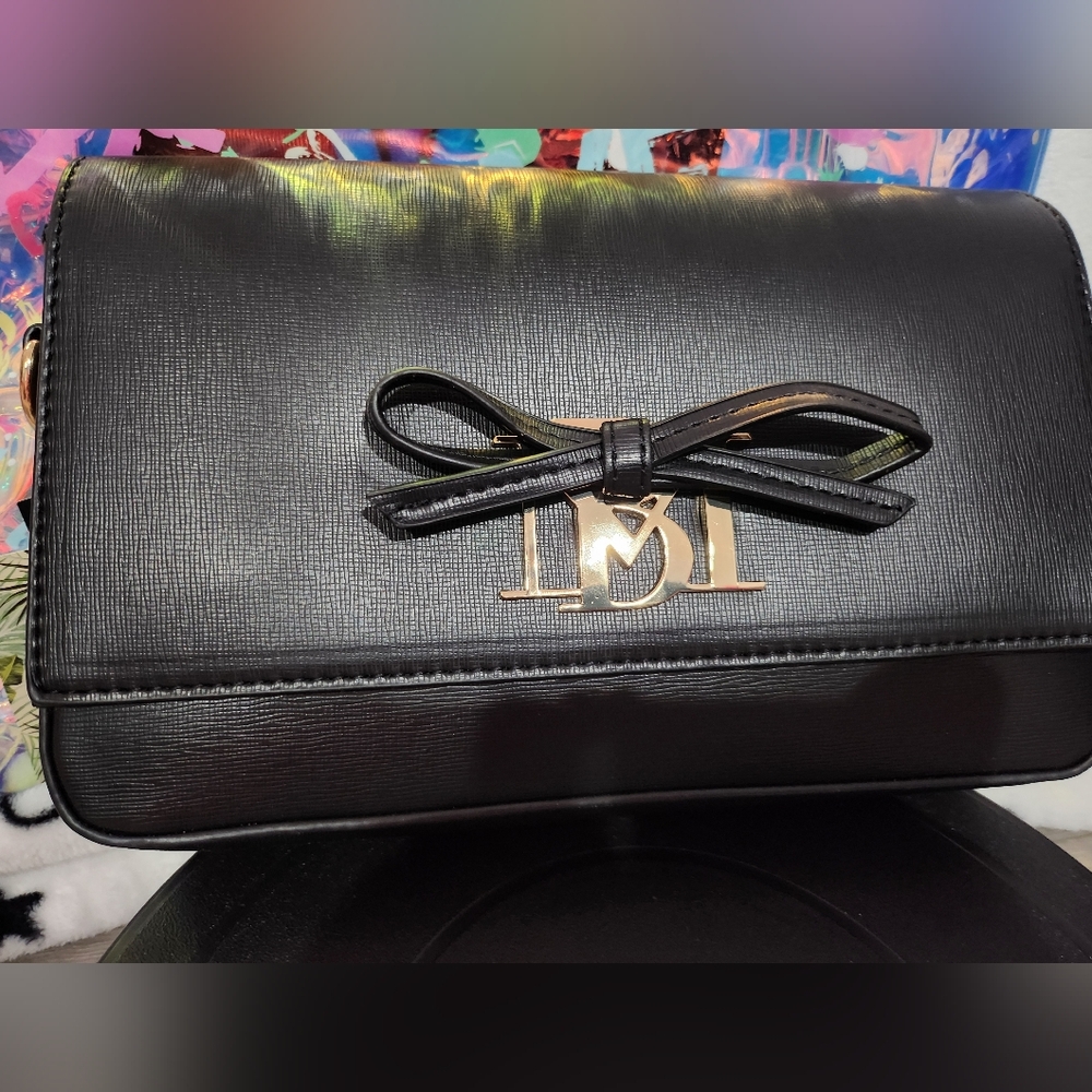 606. Badgley Mischka Black Crossbody Bag New with tags